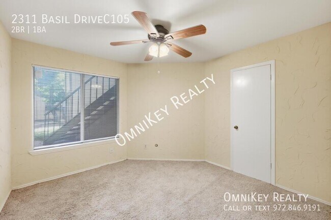 Building Photo - 2311 Basil Dr