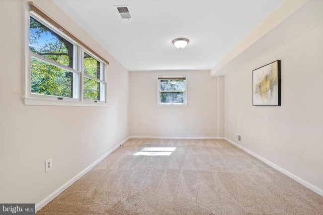 Building Photo - 1626 Maydale Dr