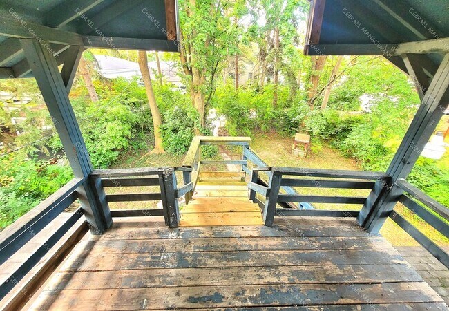 Building Photo - 1411 Bliss St