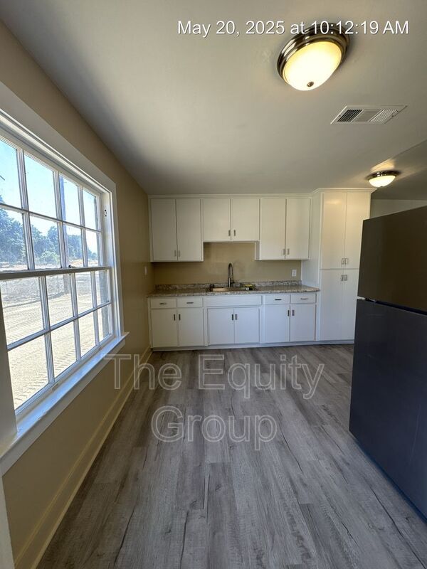 Building Photo - 3349 N Anderson Rd