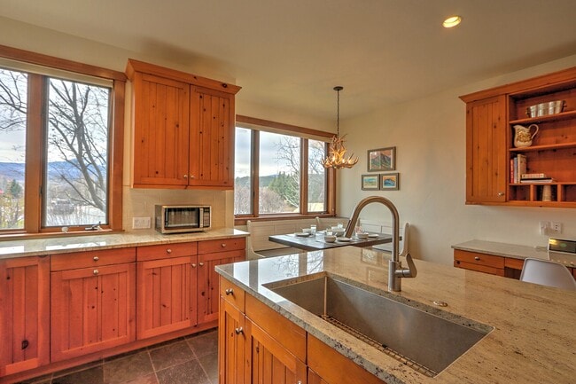 Building Photo - 408 Settlement Ln