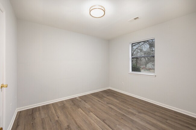 Building Photo - 7201 Raj Ct