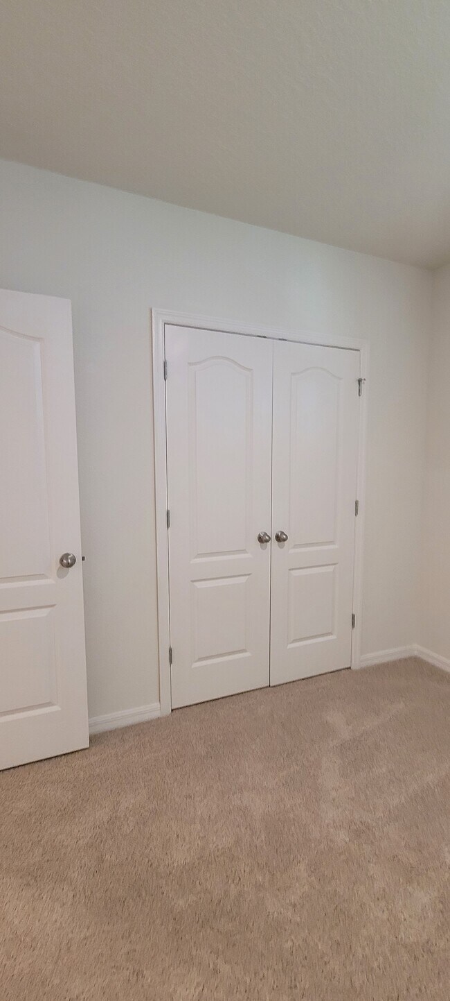Building Photo - 316 Pelham Park Dr