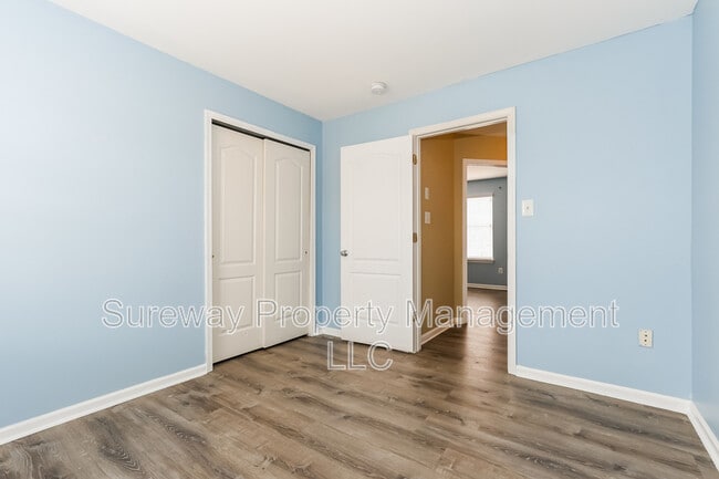 Building Photo - 317 Upas Ave