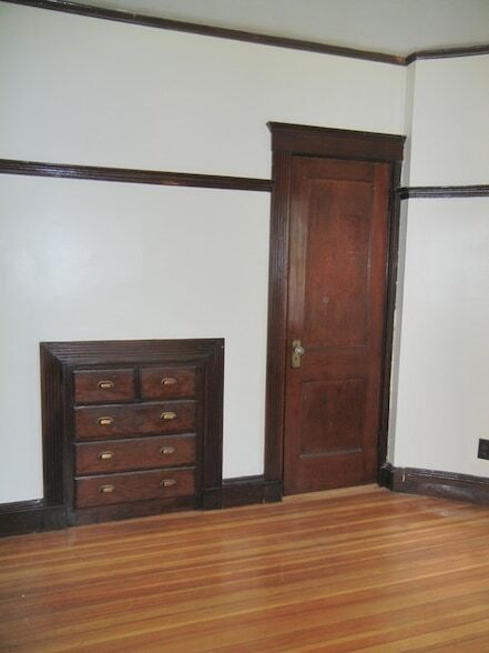 Building Photo - 8 Pleasant St