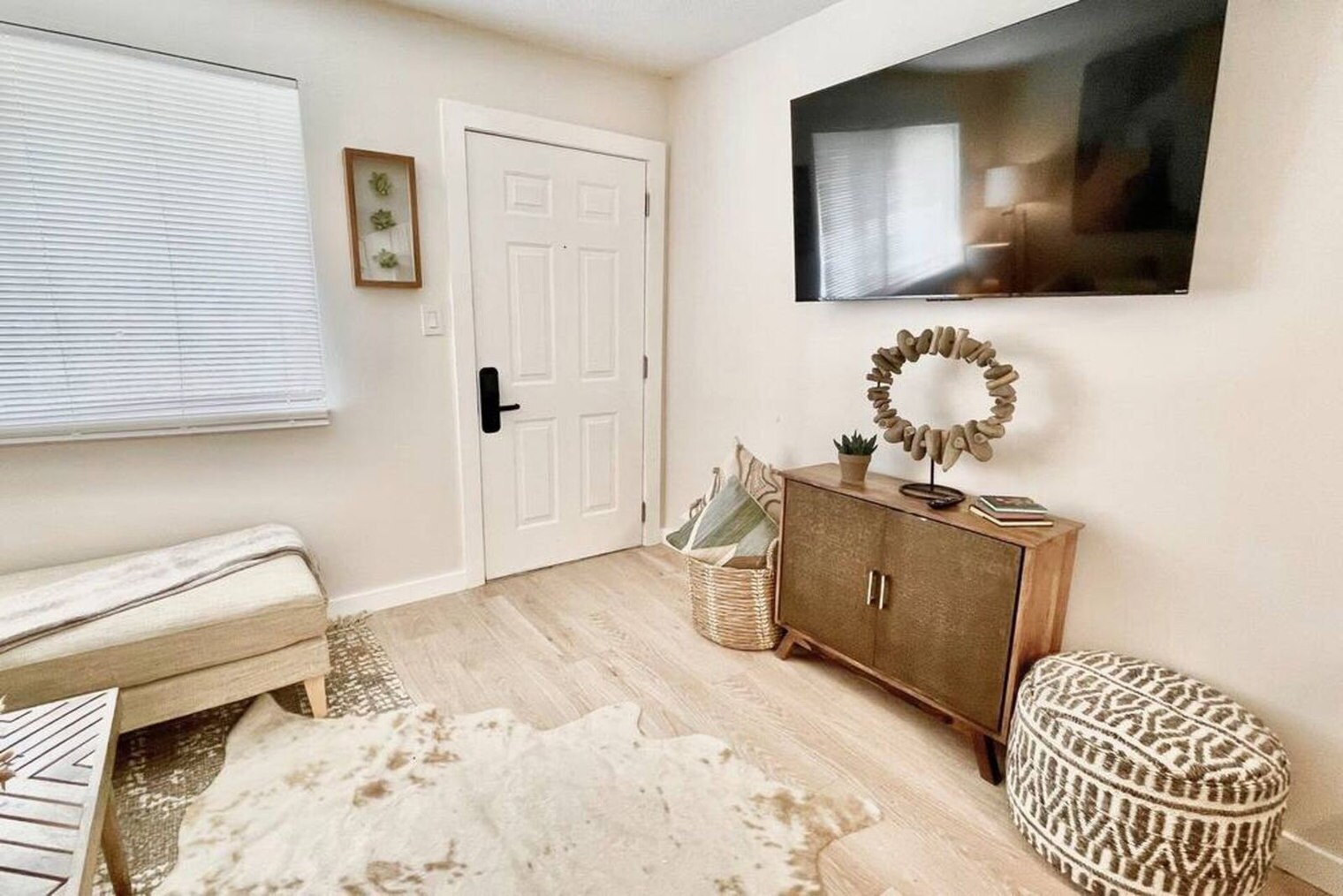 Building Photo - 253 Hayden Rd