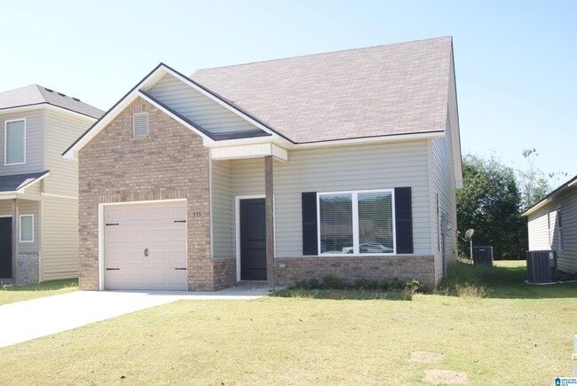 Building Photo - 533 Savannah St