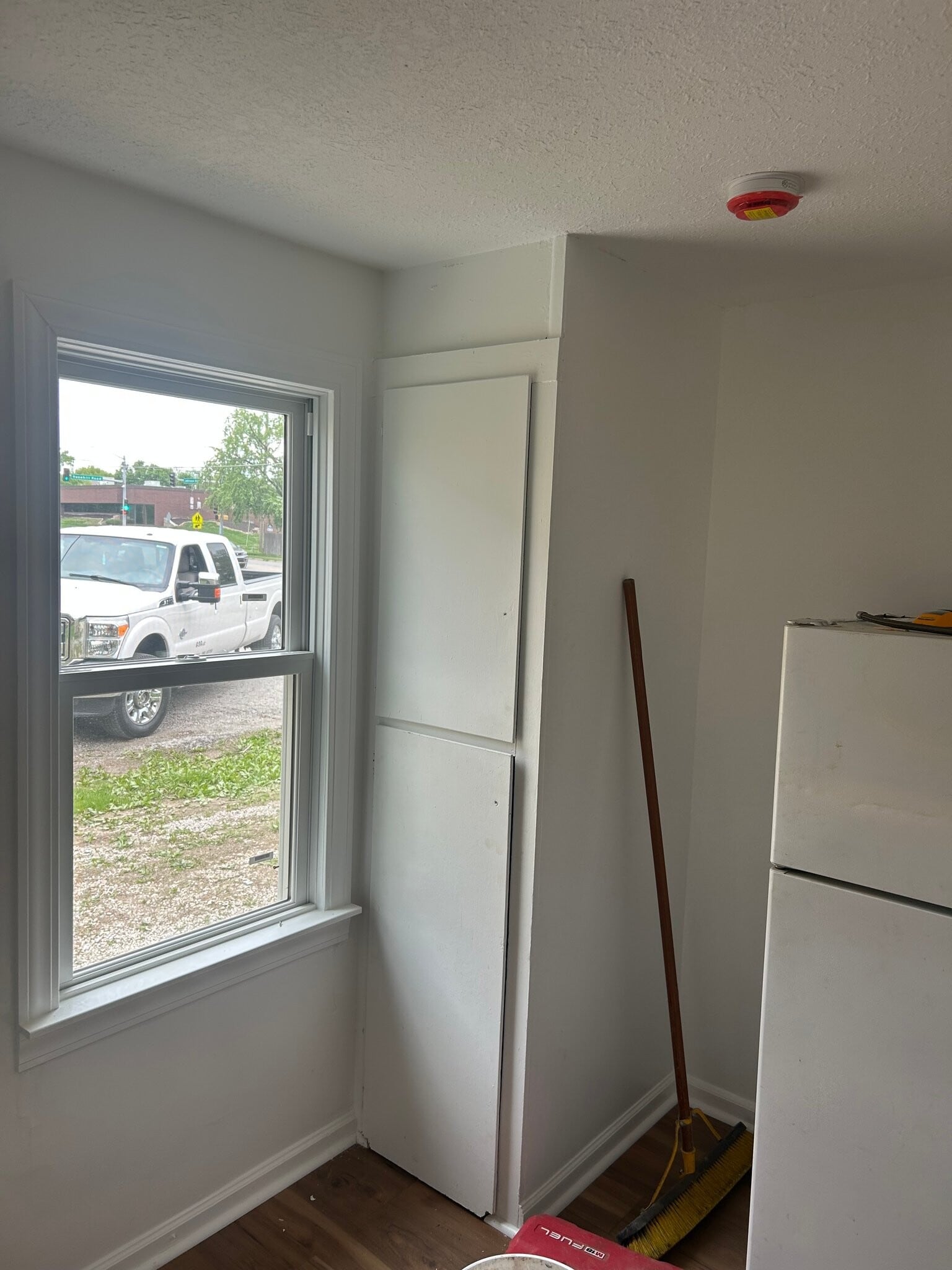 Building Photo - 12605 Johnson Dr