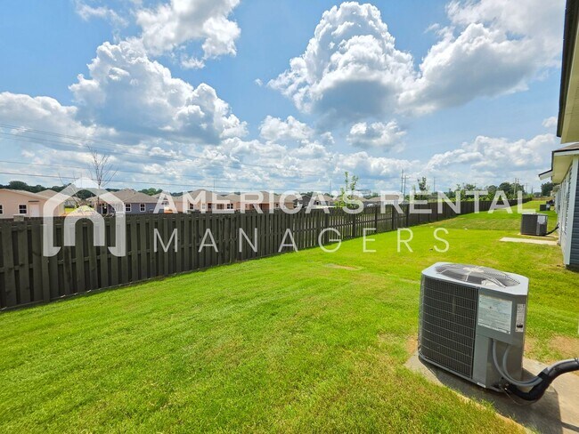 Building Photo - 4025 River Bend Rd