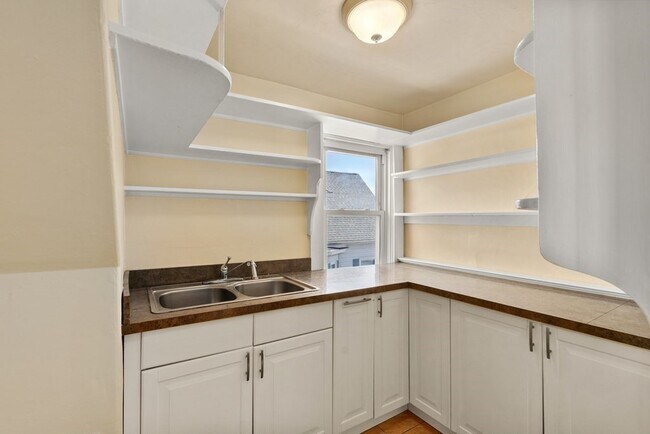 Building Photo - 29 Smith St