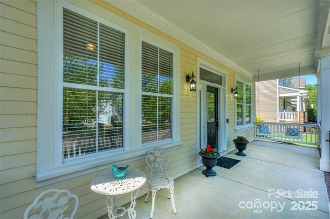 Building Photo - 188 Water Oak Dr