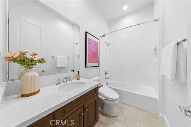 Building Photo - 111 Great Oak