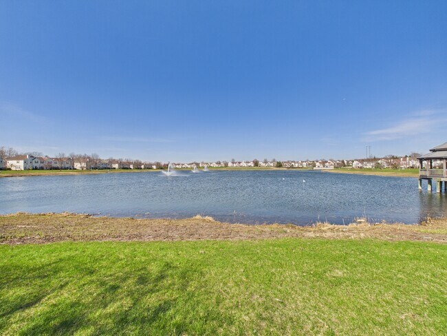 Building Photo - 917 Silverstone Dr