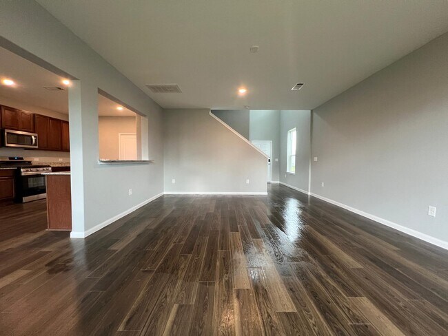 Building Photo - 17823 Pumpkin Vine Dr