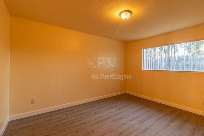 Building Photo - 1036 Princess Dr