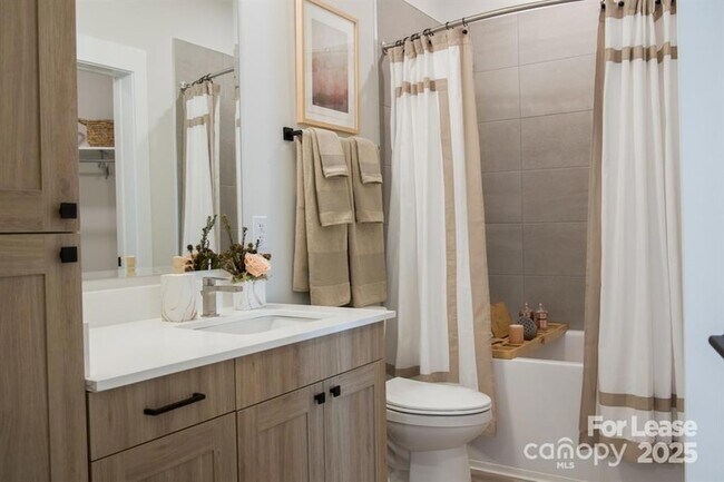 Building Photo - 14011 Bespoke Rd