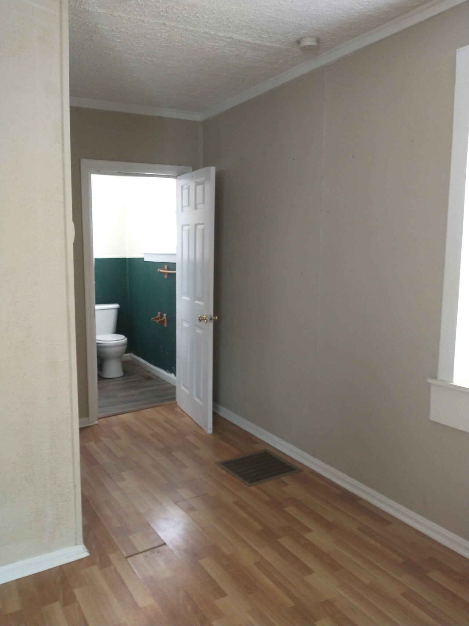 Building Photo - 113 Moberly Ave