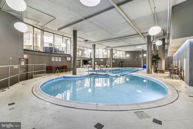 Building Photo - 8340 Greensboro Dr