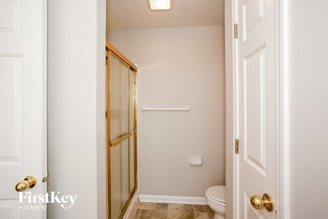 Building Photo - 10011 Fountain Springs Ct