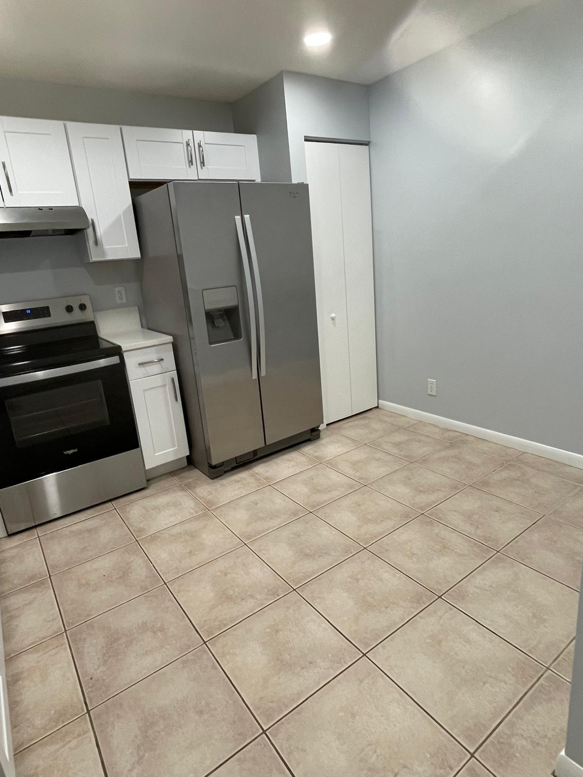 Building Photo - 9766 Kamena Cir