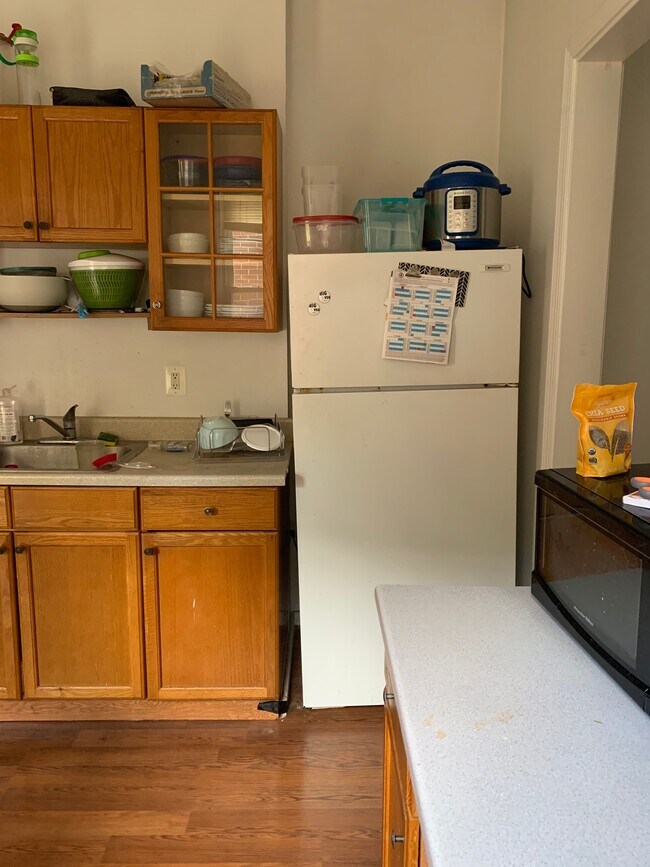 Building Photo - 308 S Neville St