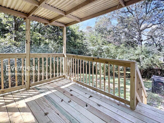 Building Photo - 6546 Telia Dr