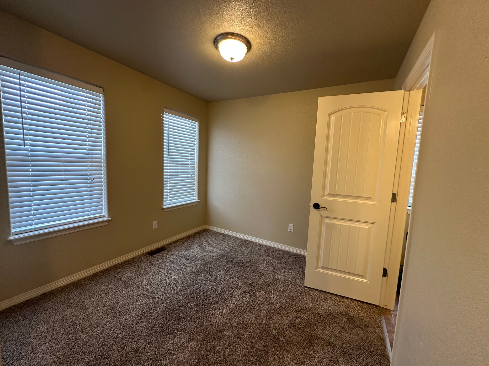 Building Photo - 6206 Wild Turkey Dr