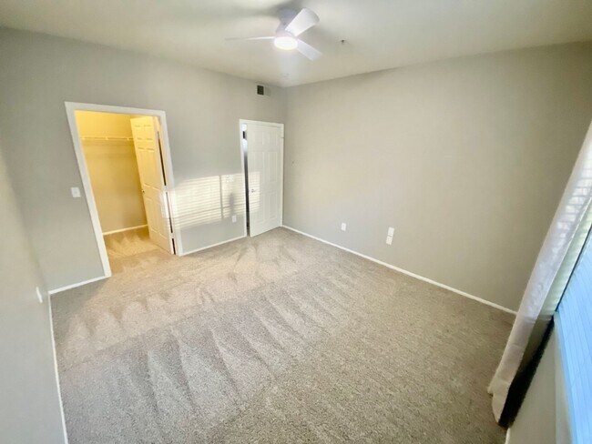Building Photo - Ground Floor-One Bedroom in Lakewood