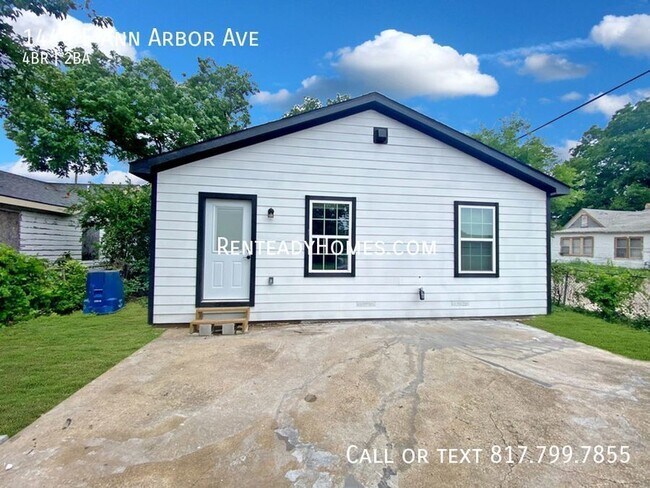 Building Photo - 1446 E Ann Arbor Ave