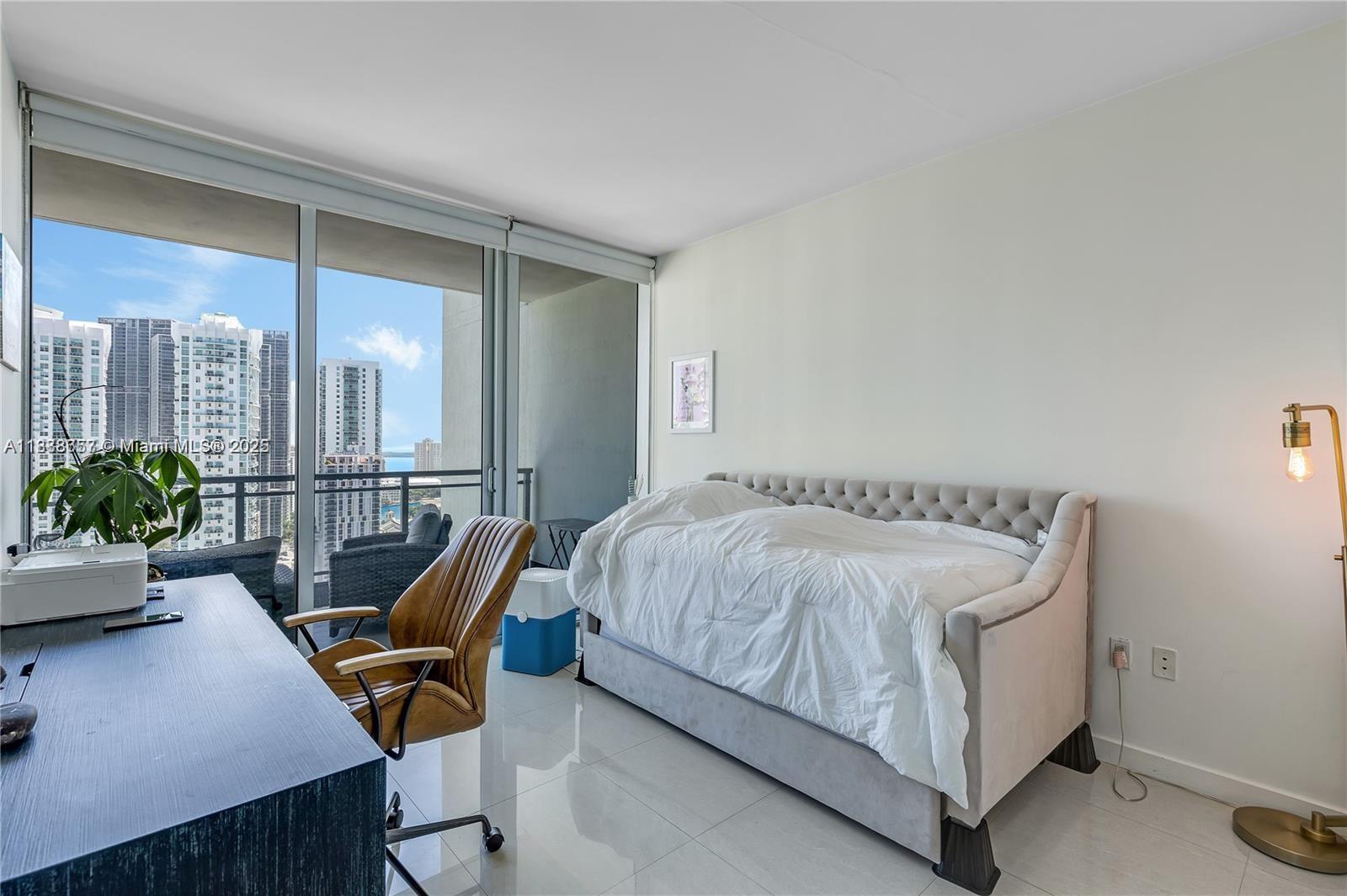 Building Photo - 92 SW 3rd St