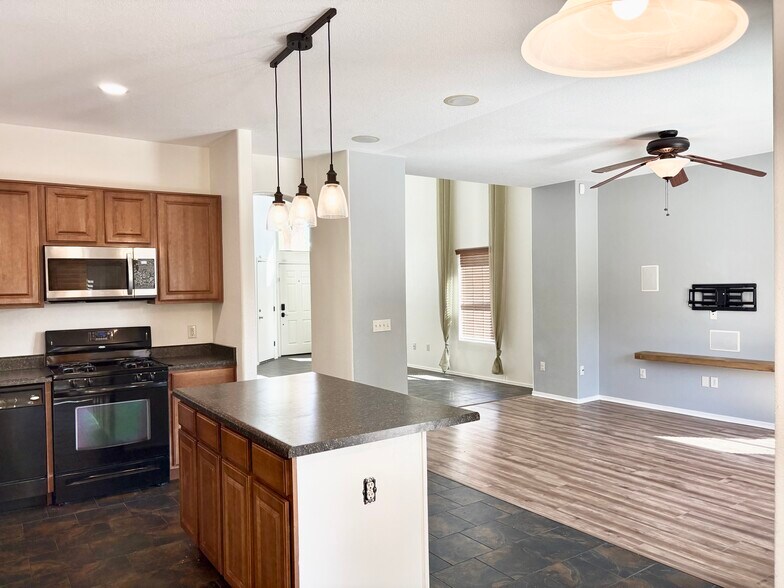 Building Photo - 8392 S Egyptian Dr