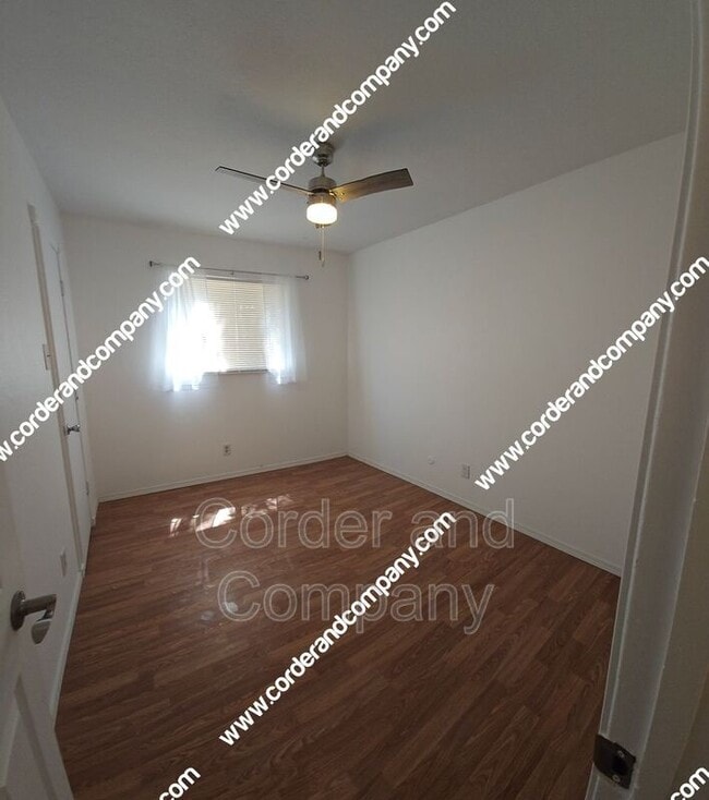 Building Photo - 13341 Camino Del Norte NE