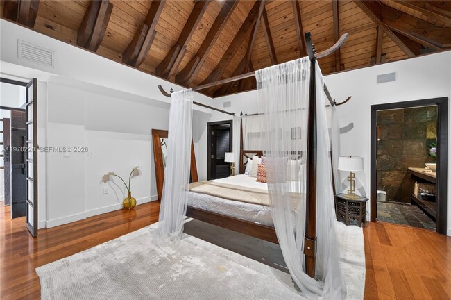 Building Photo - 14 W San Marino Dr