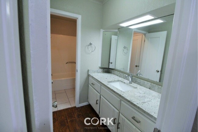 Building Photo - 2813 Old Hickory Dr