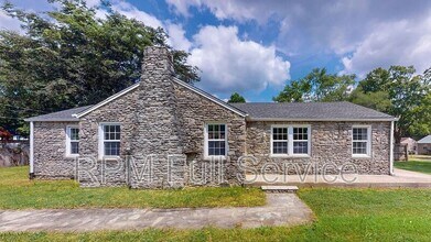 Building Photo - 246A East Woodrow Street
