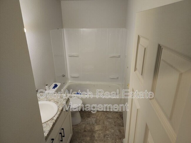 Building Photo - 8116 Boundary Ave