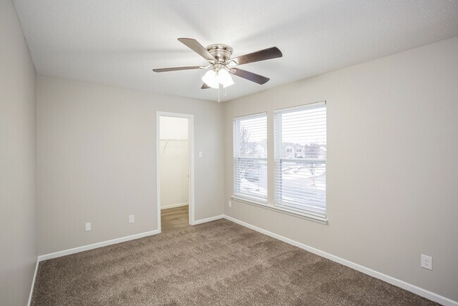 Building Photo - 6887 W Burlington Dr