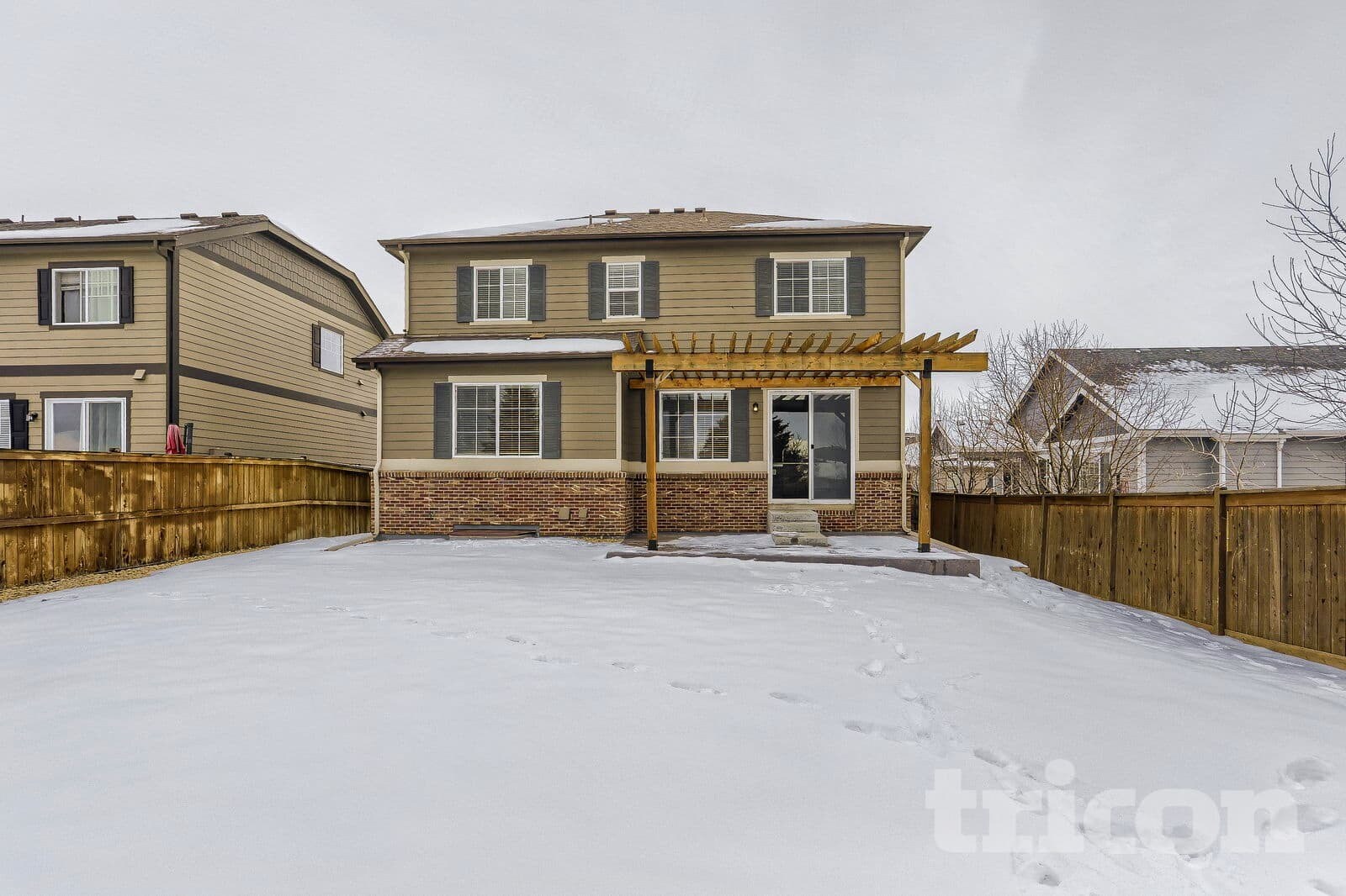 Building Photo - 555 N Kewaunee Way