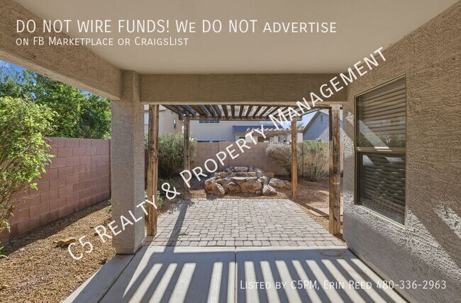 Building Photo - 12541 W Woodland Ave