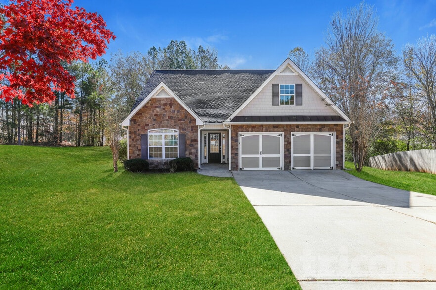 Primary Photo - 621 Savannah Dr