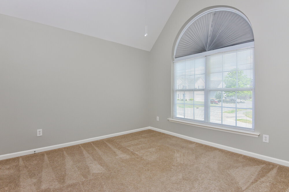 Building Photo - 804 Red Oak Tree Dr
