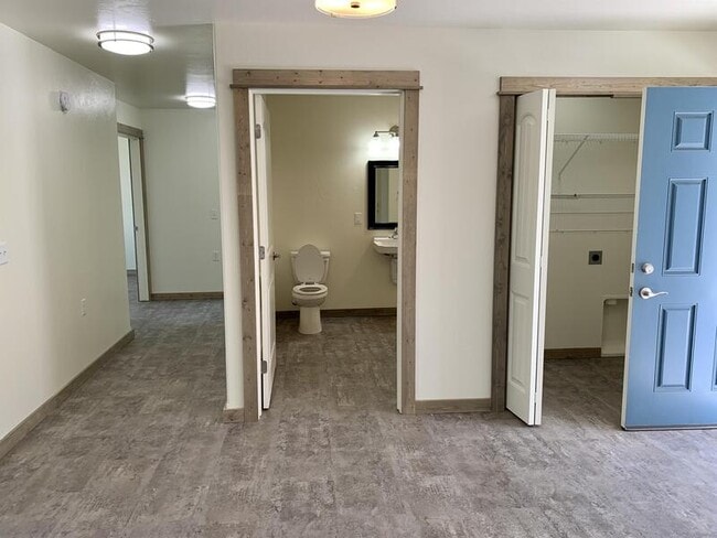 Building Photo - 850 Gibbon St