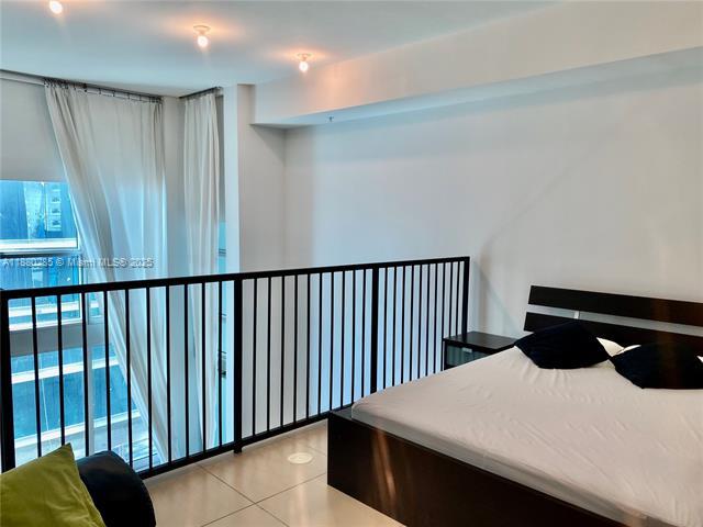 Building Photo - 300 S Biscayne Blvd