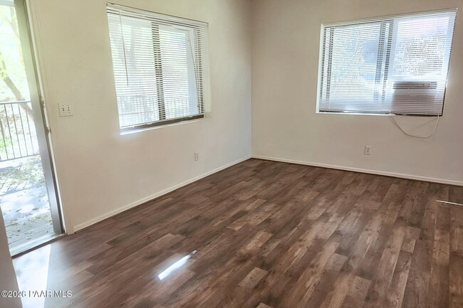 Building Photo - 114 S Virginia St