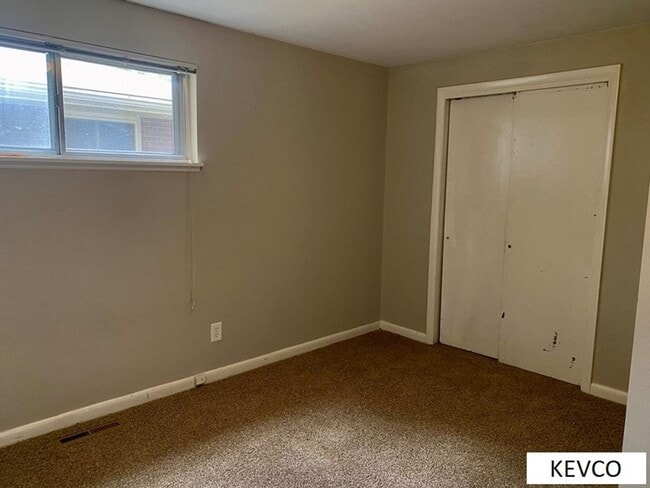 Building Photo - Ranch-Style Home in Campus West, Near Foothills