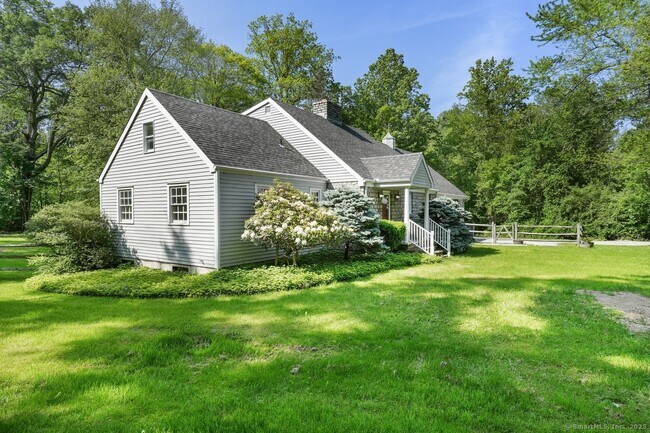 Building Photo - 231 N Georges Hill Rd