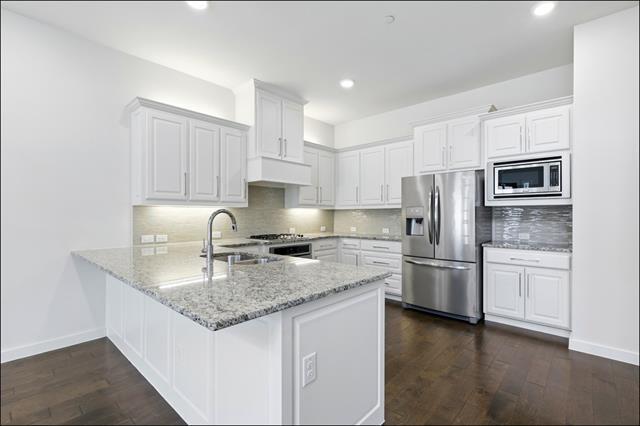 Building Photo - 4833 Paddock Trl