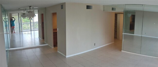Building Photo - 7051 Environ Blvd