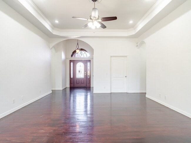 Building Photo - 2806 SE 3rd St