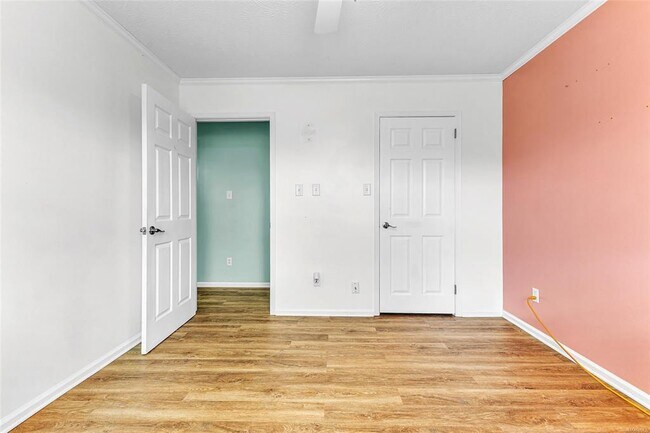 Building Photo - 140 Livingston Cir